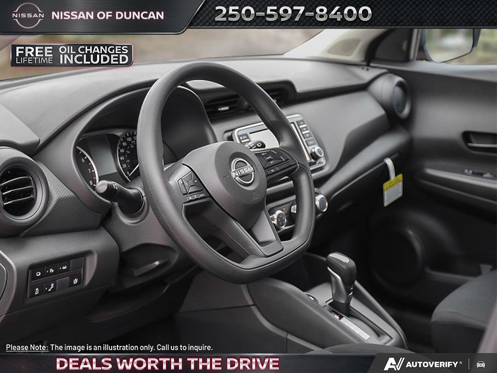 2025 Nissan Kicks Play S-10