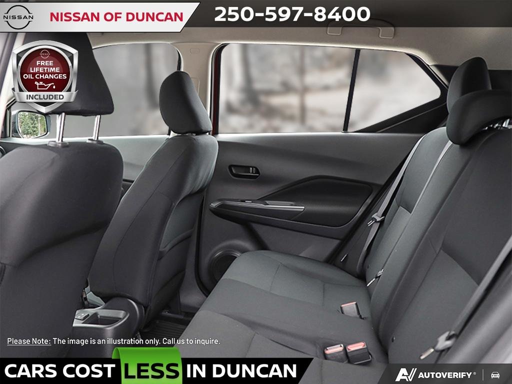 2025 Nissan Kicks Play S-19