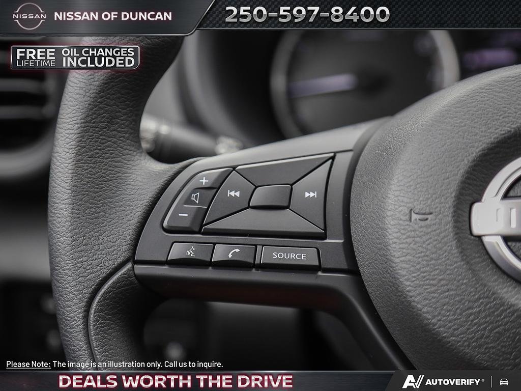 2025 Nissan Kicks Play S-13