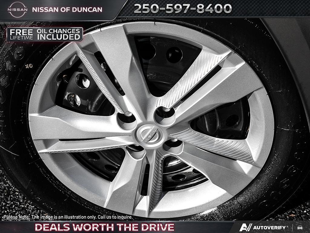 2025 Nissan Kicks Play S-6