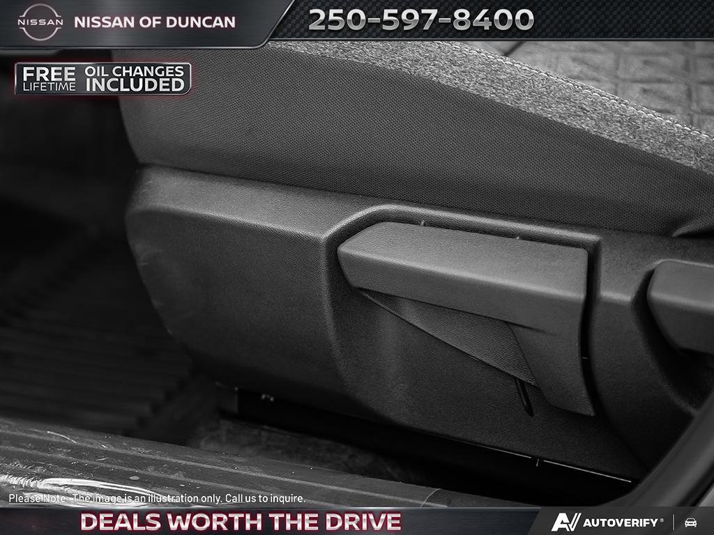 2026 Nissan Kicks SV Premium AWD-24