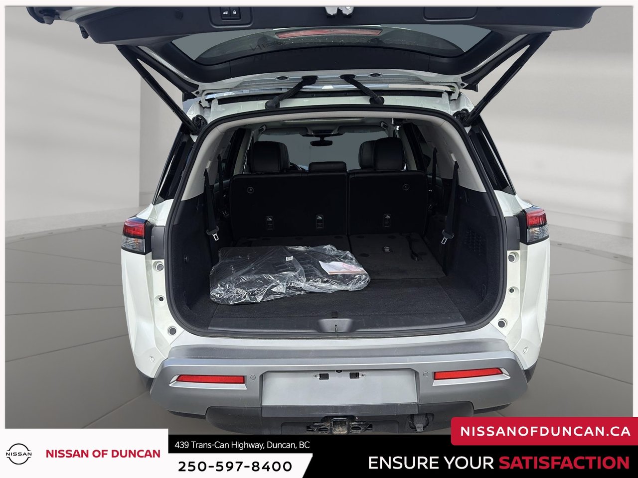 2023 Nissan Pathfinder SL-5