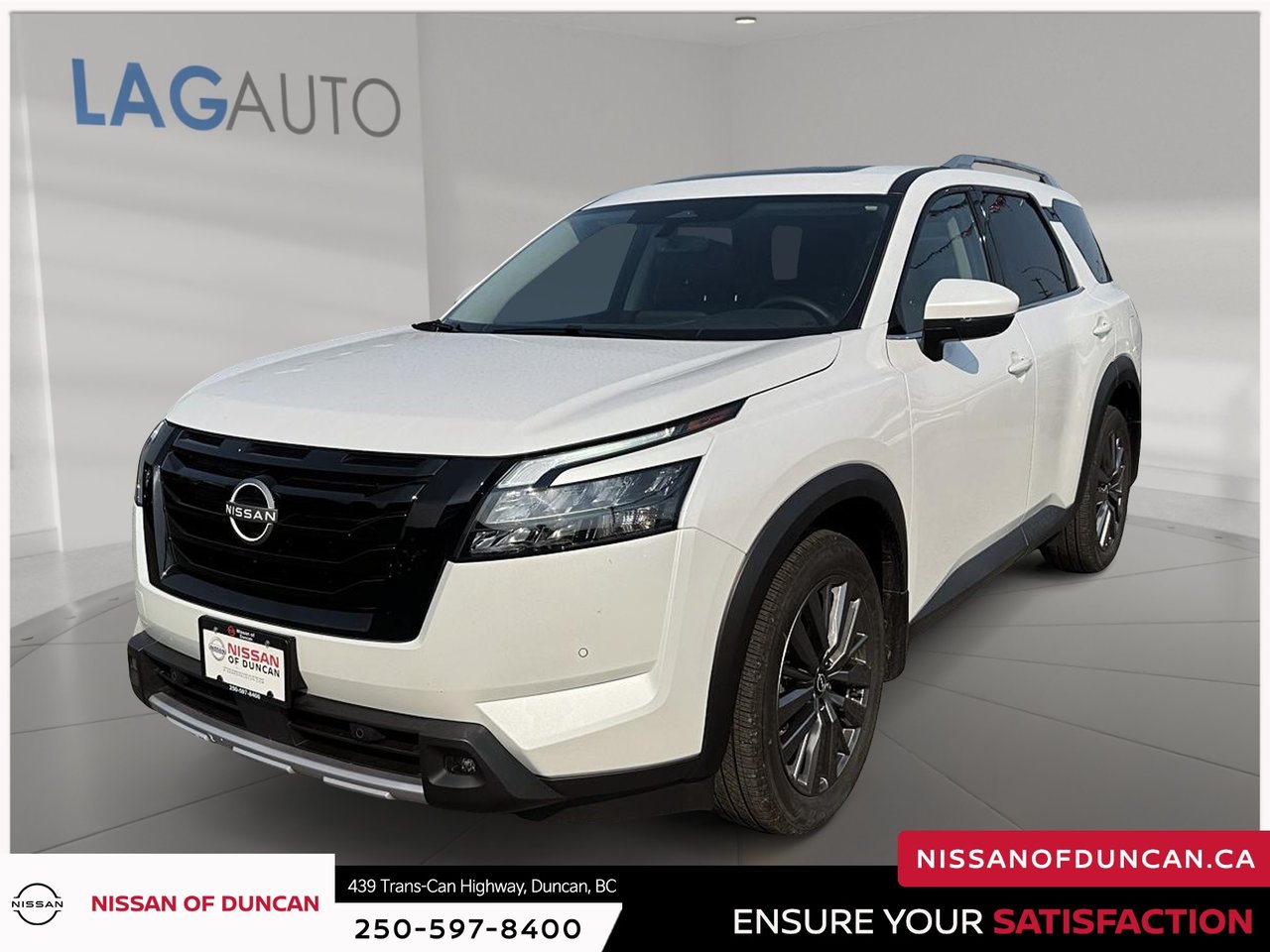 White 2025 Nissan Pathfinder SUV / Crossover All-Wheel Drive Automatic