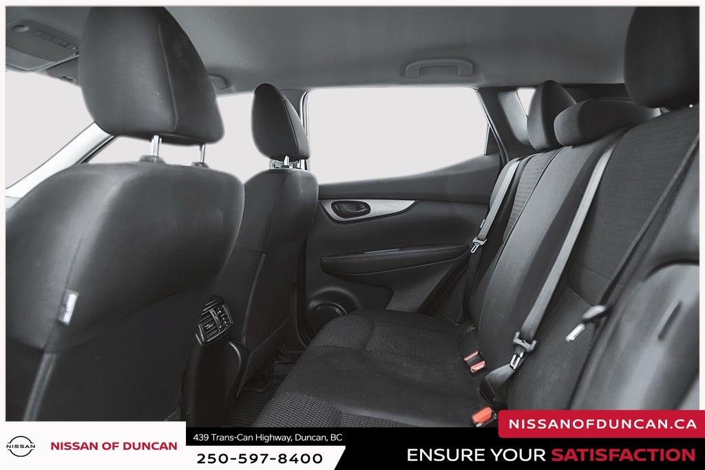 2023 Nissan Qashqai S-16