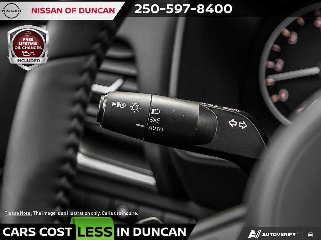 2025 Nissan Rogue SV PREMIUM-23