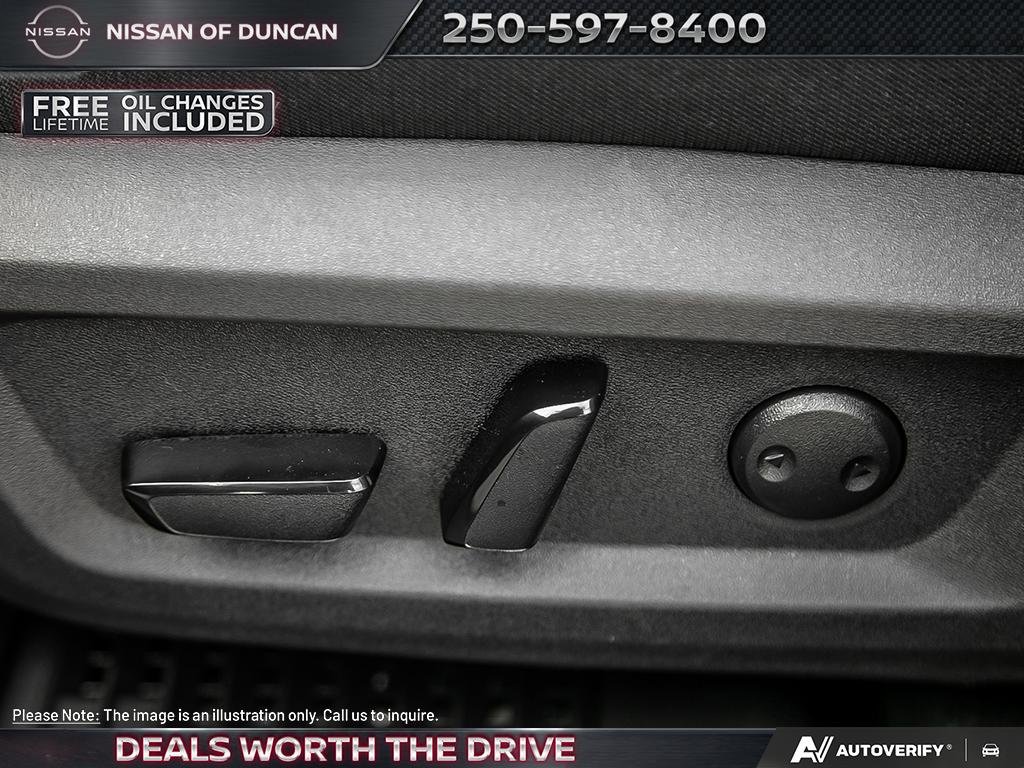 2025 Nissan Rogue SV MOONROOF-24