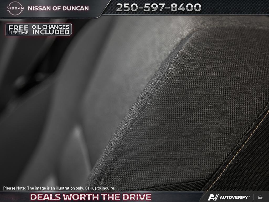 2025 Nissan Rogue SV MOONROOF-19