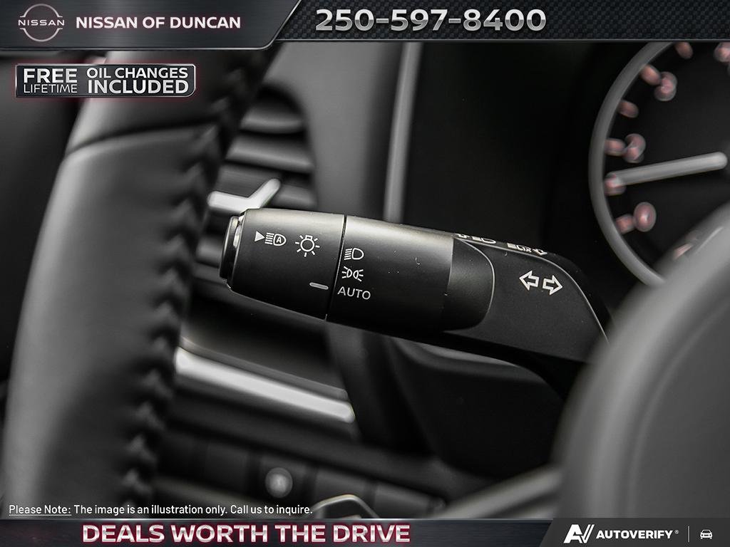 2025 Nissan Rogue SV MOONROOF-23