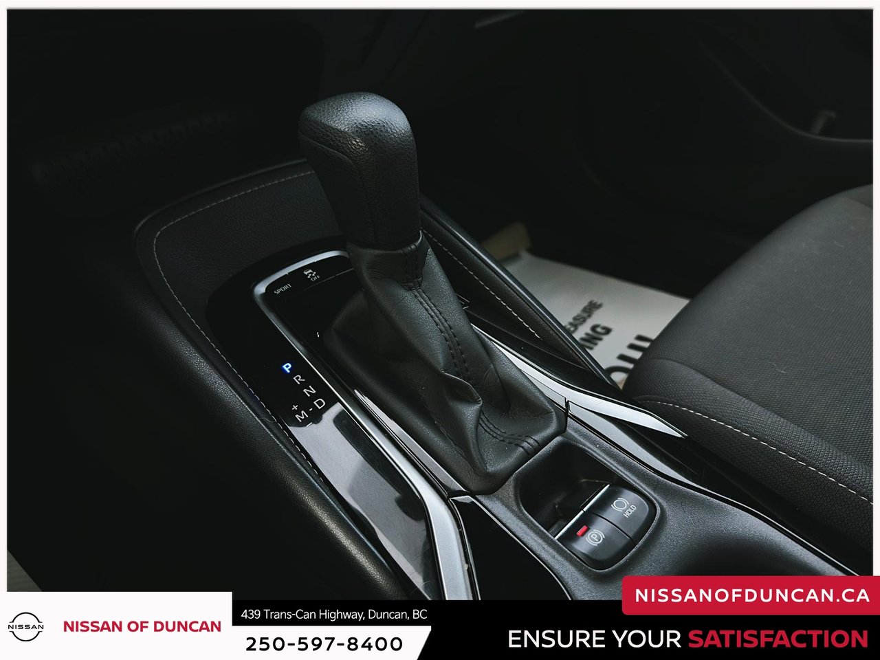 2021 Toyota Corolla Hatchback LE-16