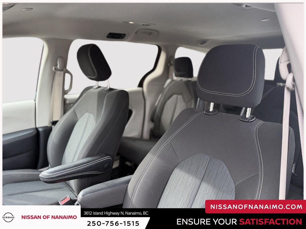 2023 Chrysler Grand Caravan SXT-12