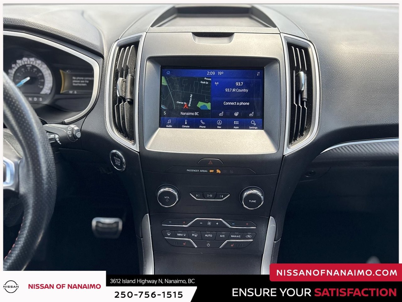 2020 Ford Edge ST Line-30