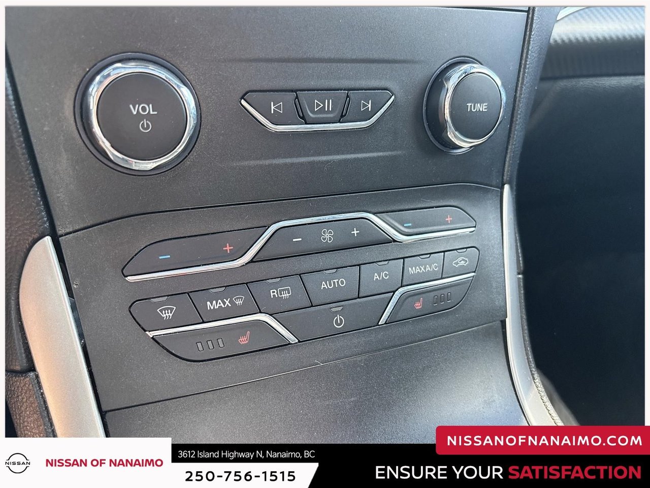 2020 Ford Edge ST Line-16