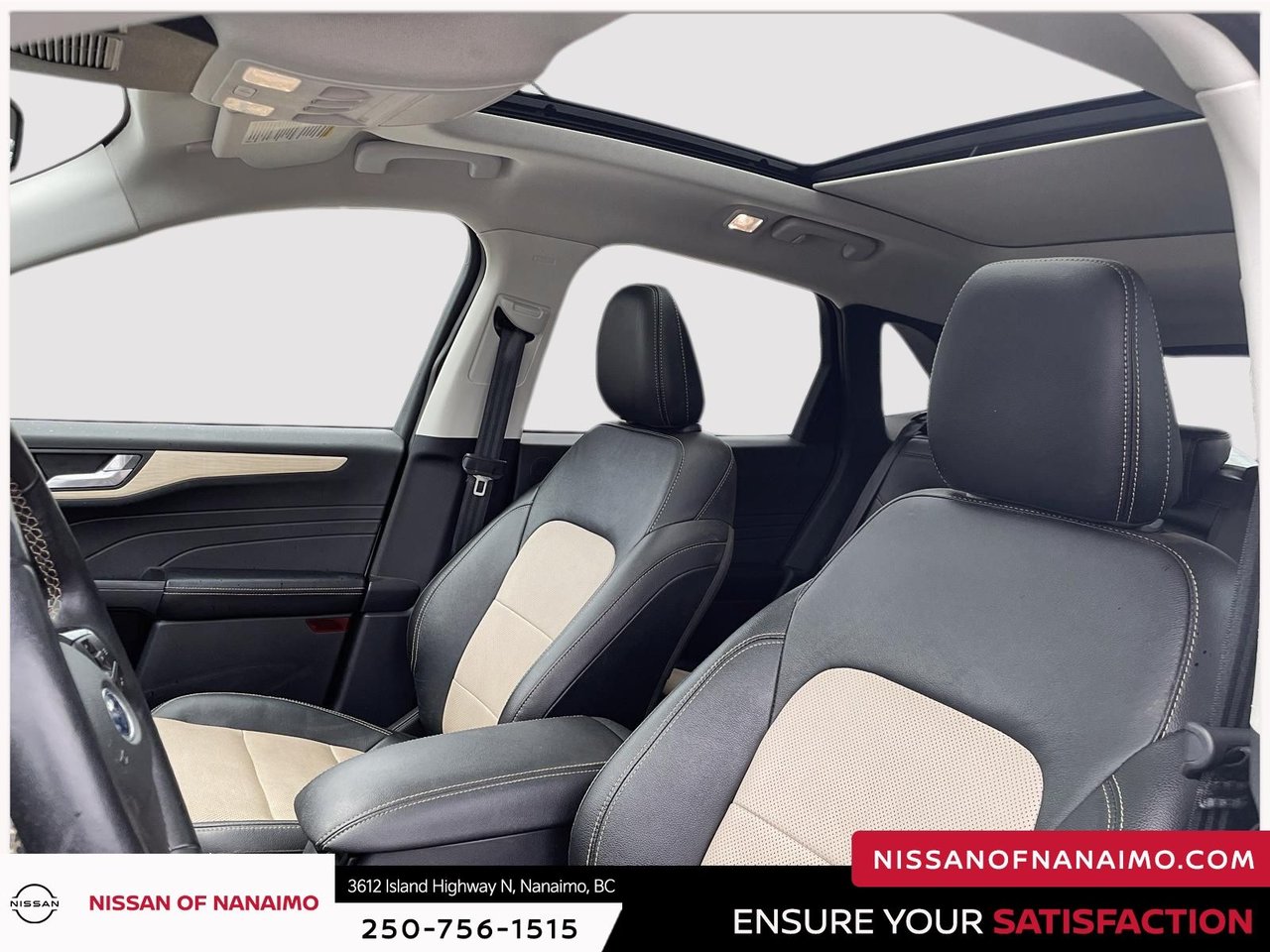 2022 Ford Escape Plug-In Hybrid Titanium-27