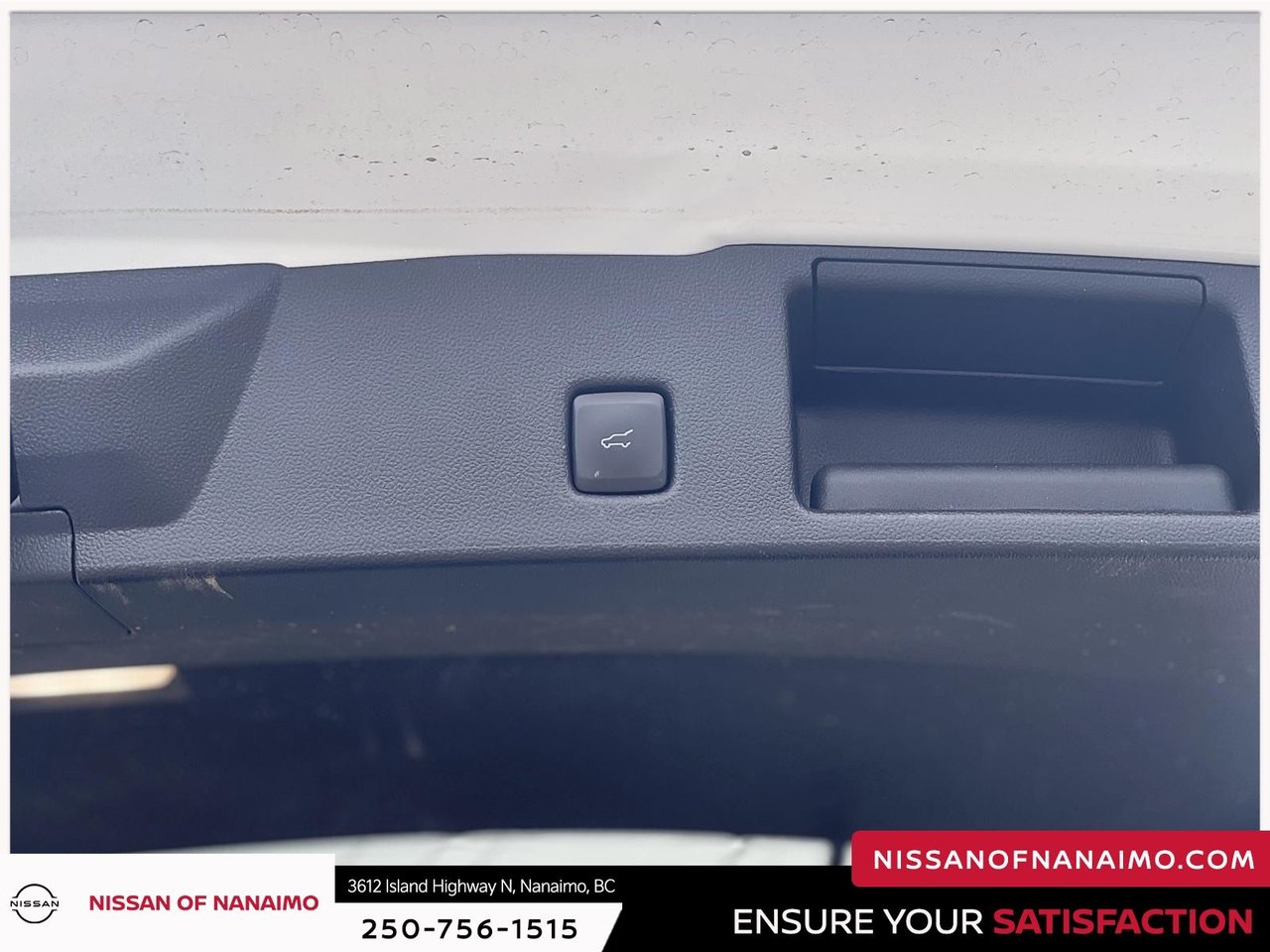 2022 Ford Escape Plug-In Hybrid Titanium-36