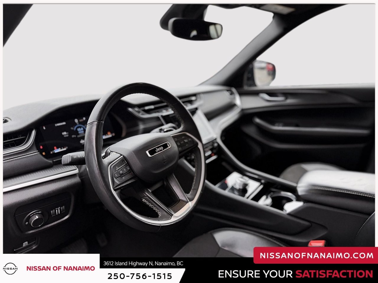 2023 Jeep Grand Cherokee Altitude-33