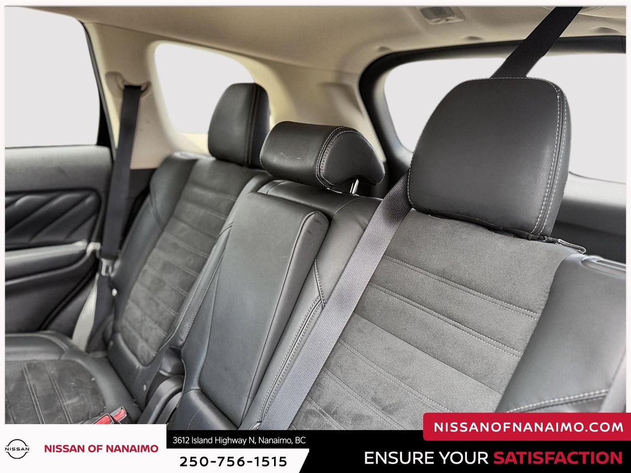 2020 Mitsubishi Outlander PHEV SEL-28