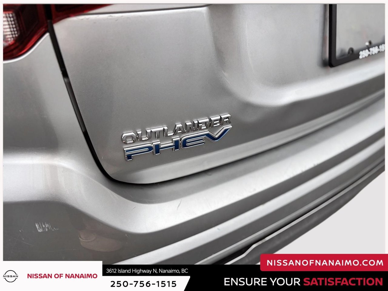 2022 Mitsubishi Outlander PHEV SE-16