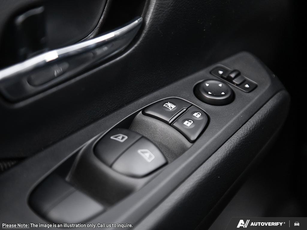 2025 Nissan Kicks Play SV-15