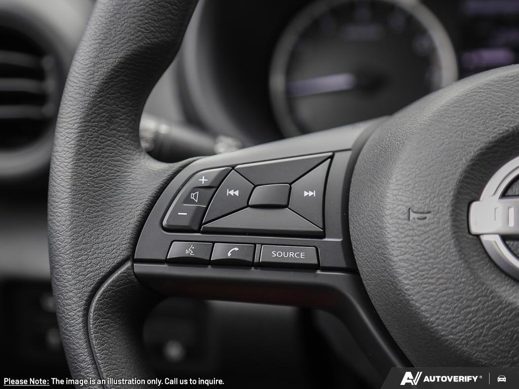 2025 Nissan Kicks Play S-13