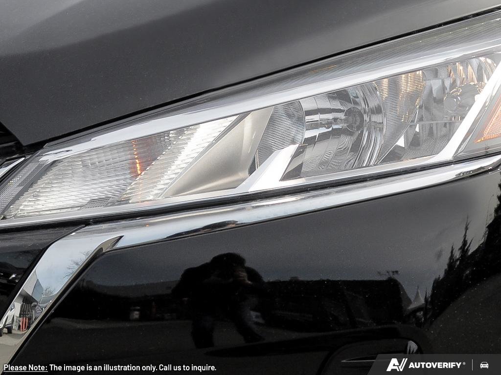 2025 Nissan Kicks Play S-8