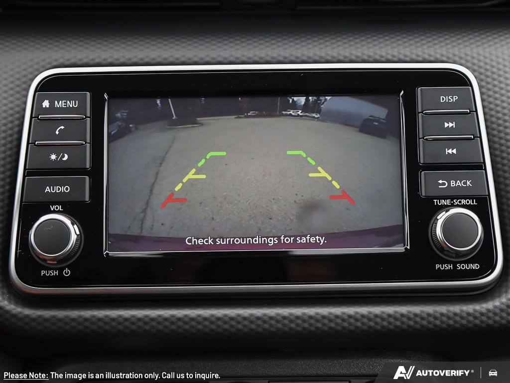 2025 Nissan Kicks Play S-21