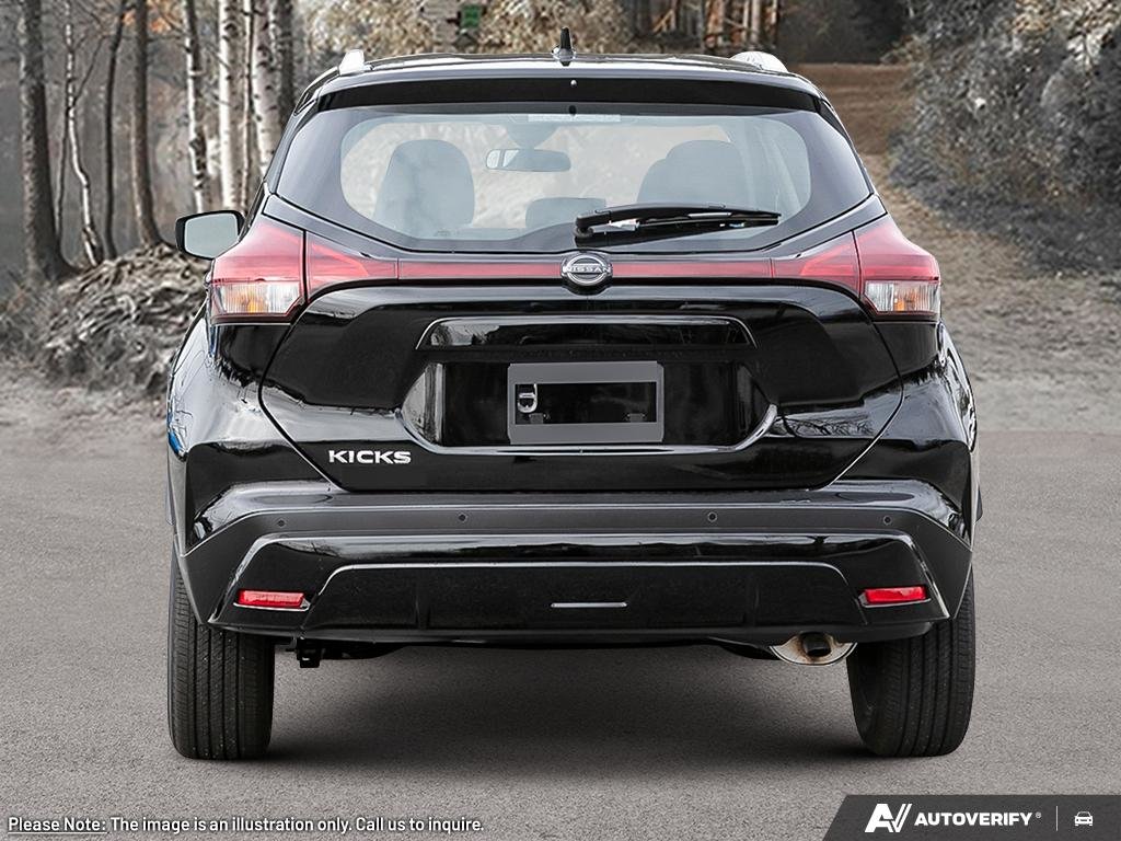 2025 Nissan Kicks Play SV-4
