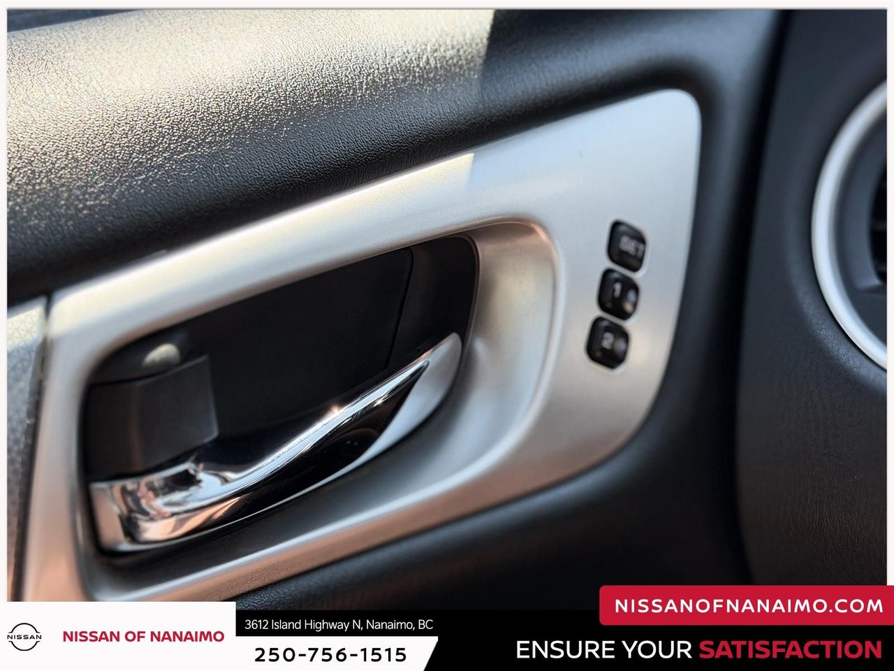 2020 Nissan Pathfinder SL-17