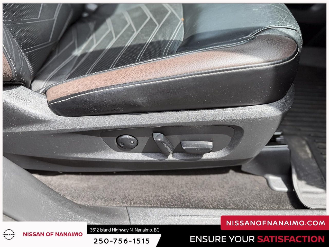 2023 Nissan Pathfinder Platinum-7