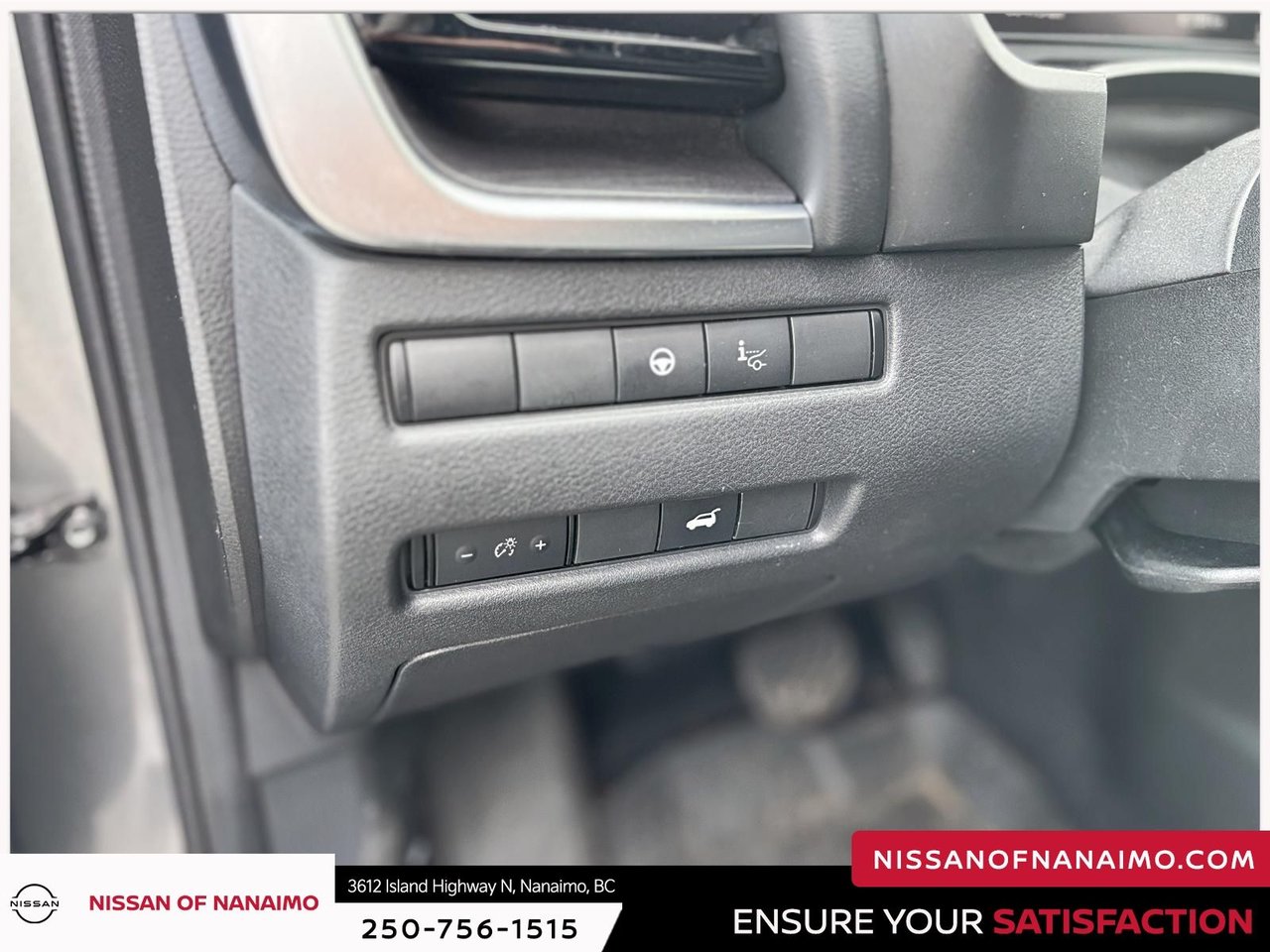 2023 Nissan Rogue Platinum-12