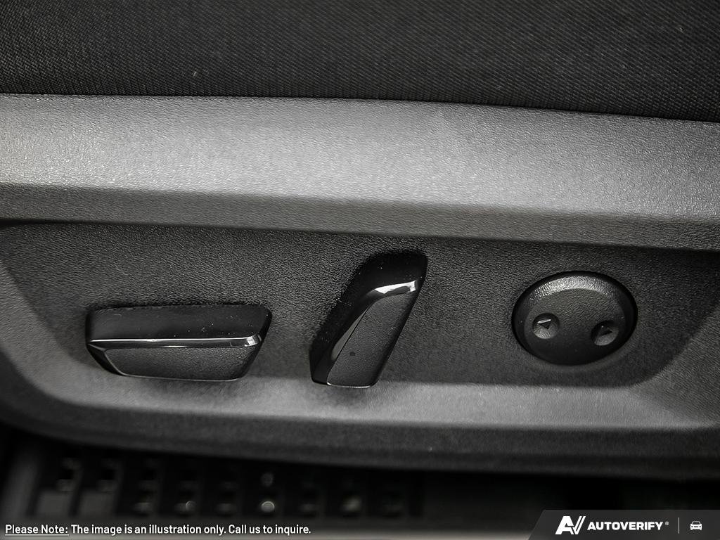 2025 Nissan Rogue SV MOONROOF-23