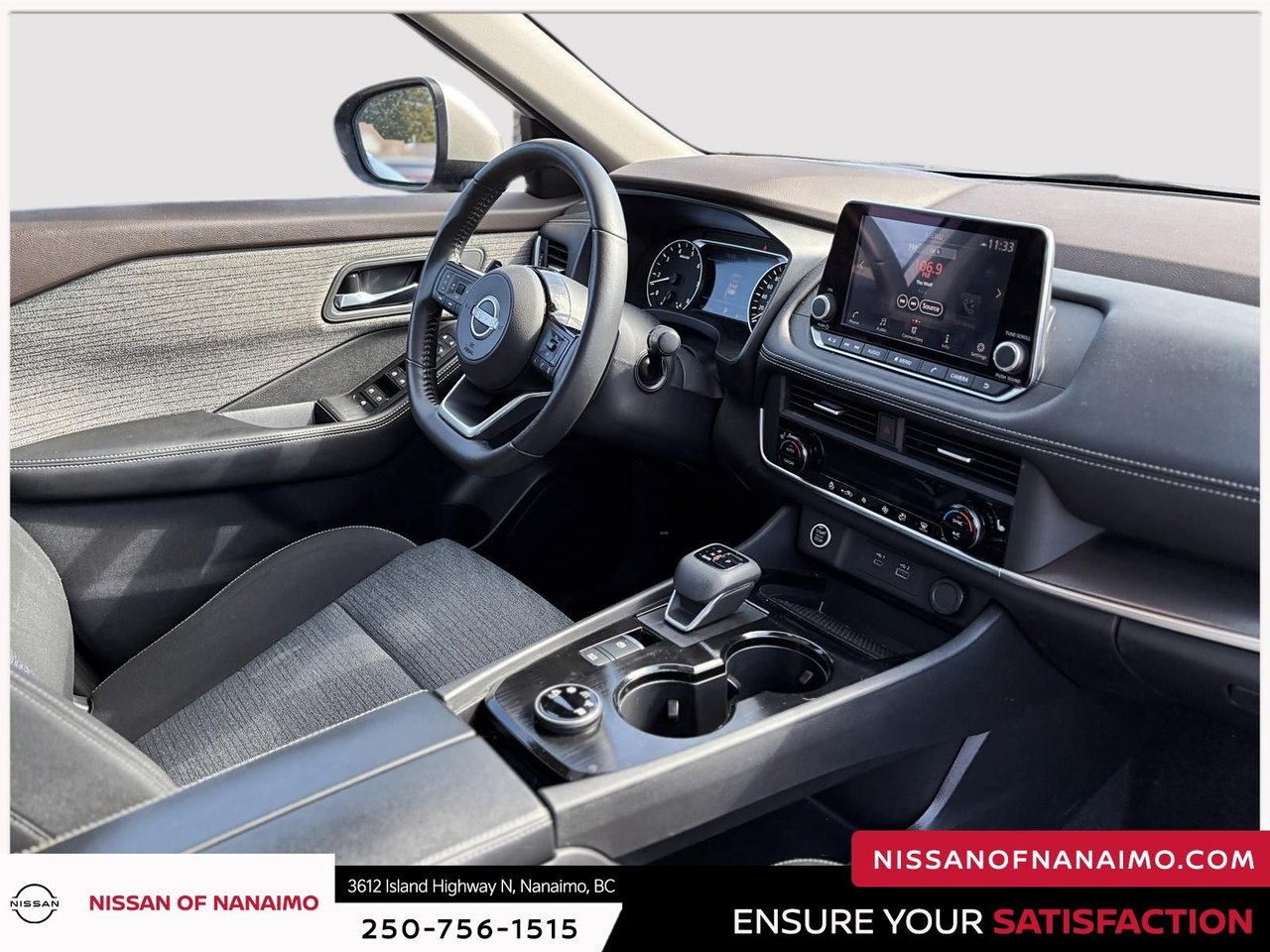 2025 Nissan Rogue SV-15