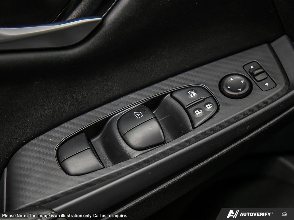 2025 Nissan Sentra SV MOONROOF-14