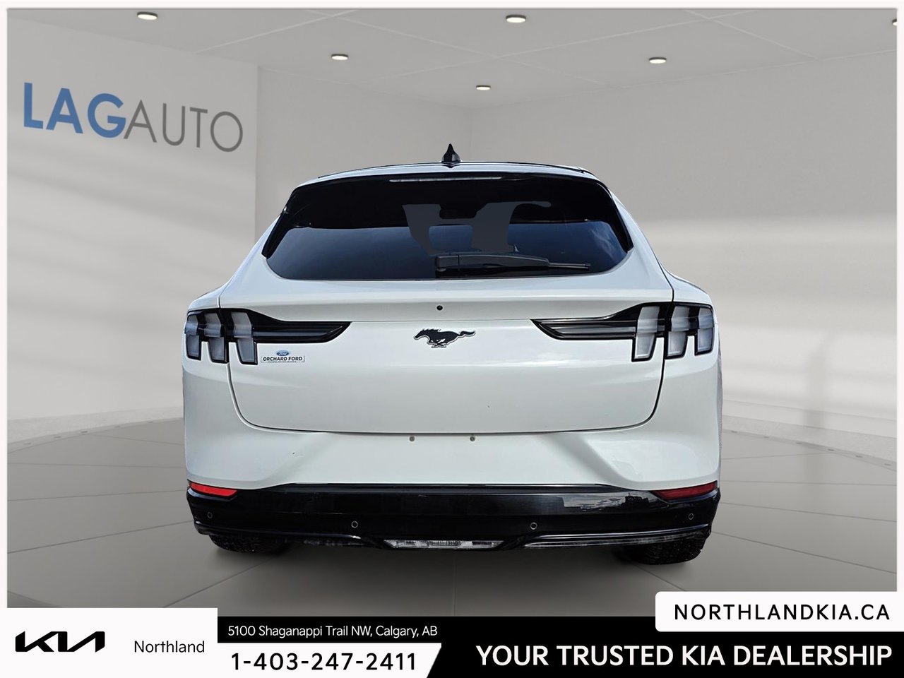 2021 Ford Mustang Mach-E Premium-2