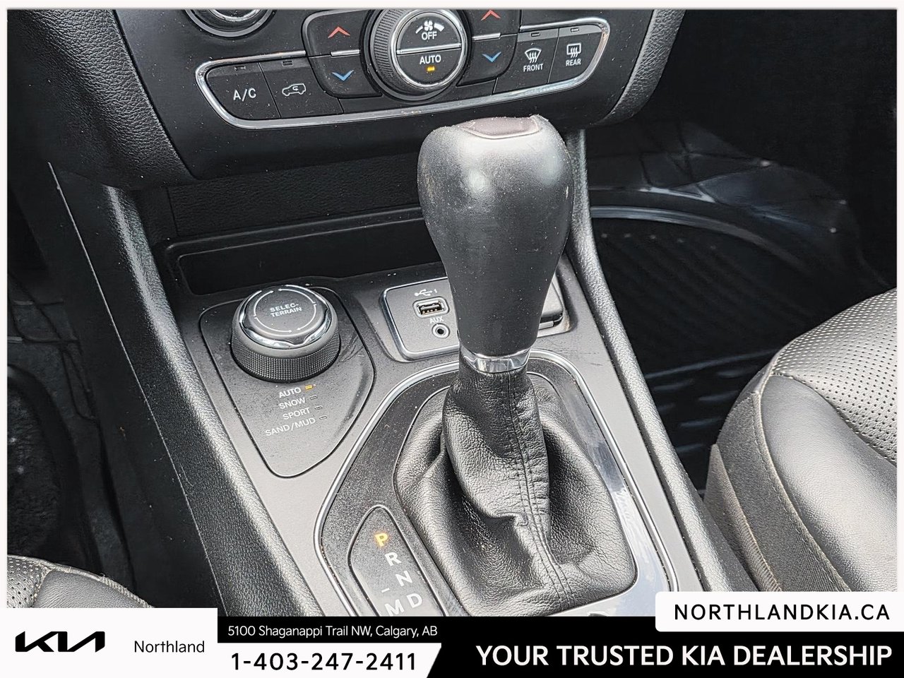 2019 Jeep Cherokee Limited-14