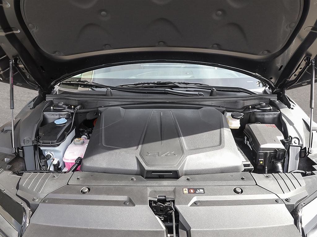 2025 Kia EV6 Land AWD w/ Premium Pkg-5