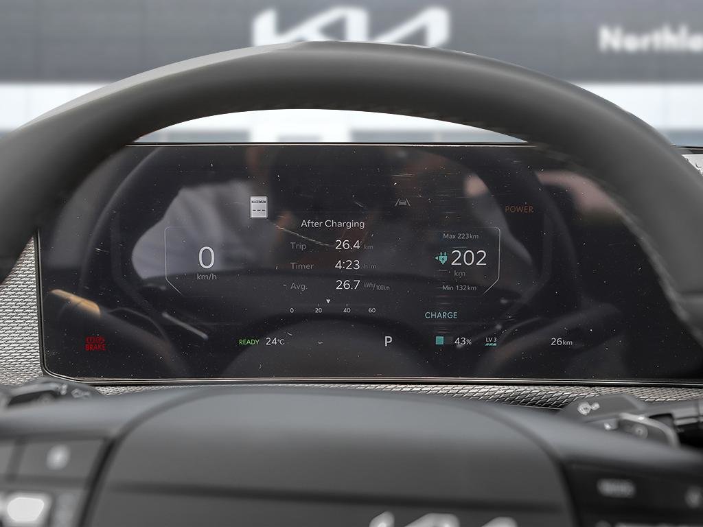 2025 Kia EV6 Land AWD w/ Premium Pkg-12