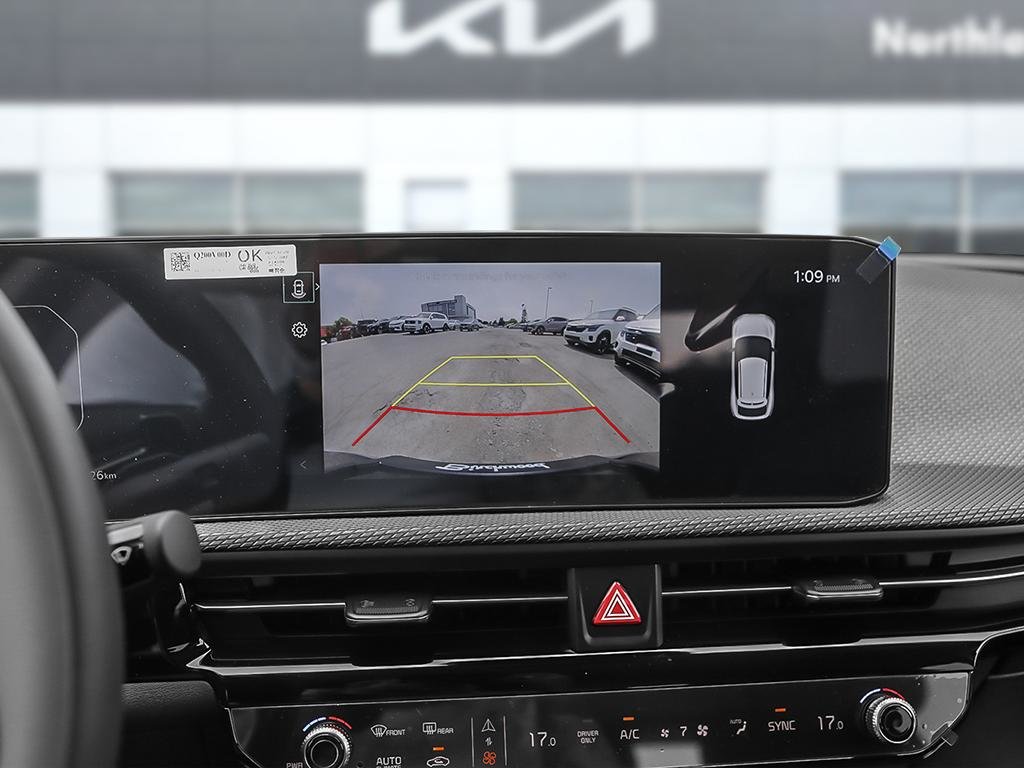 2025 Kia EV6 Land AWD w/ Premium Pkg-16