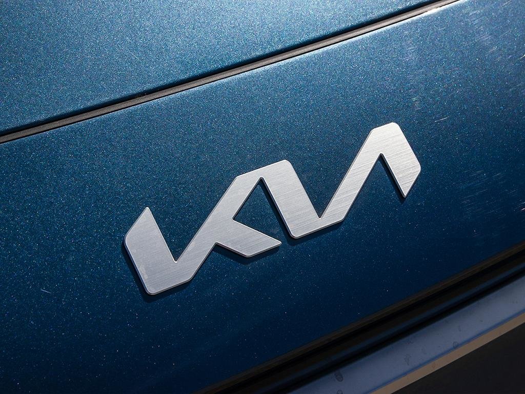 2026 Kia Niro HEV SX-8
