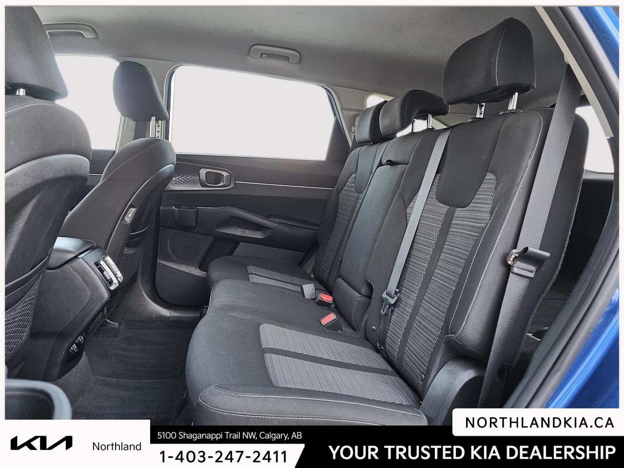 2022 Kia Sorento LX Premium-18