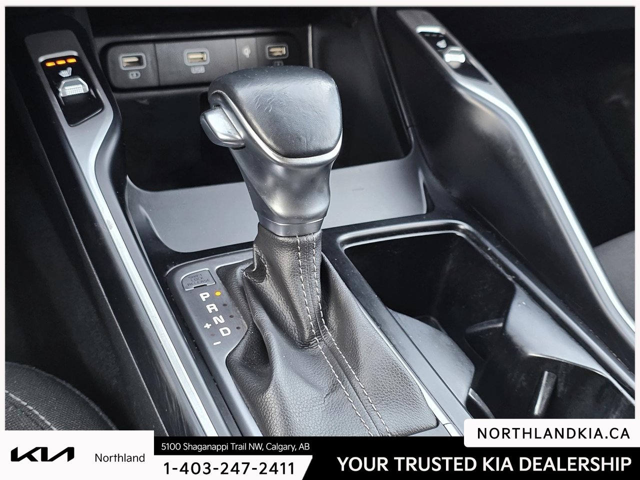 2022 Kia Sorento LX Premium-15