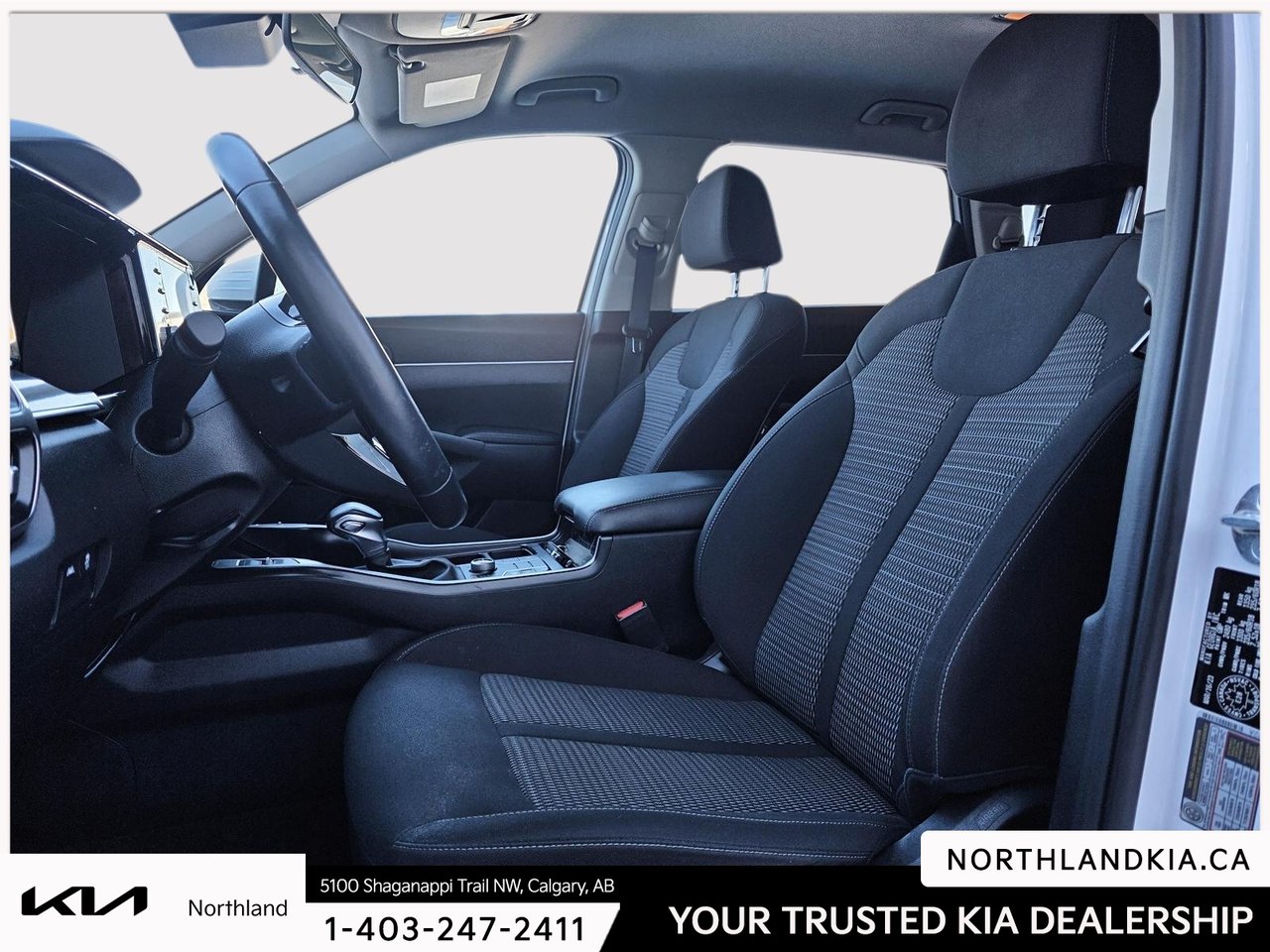 2023 Kia Sorento LX Premium-9