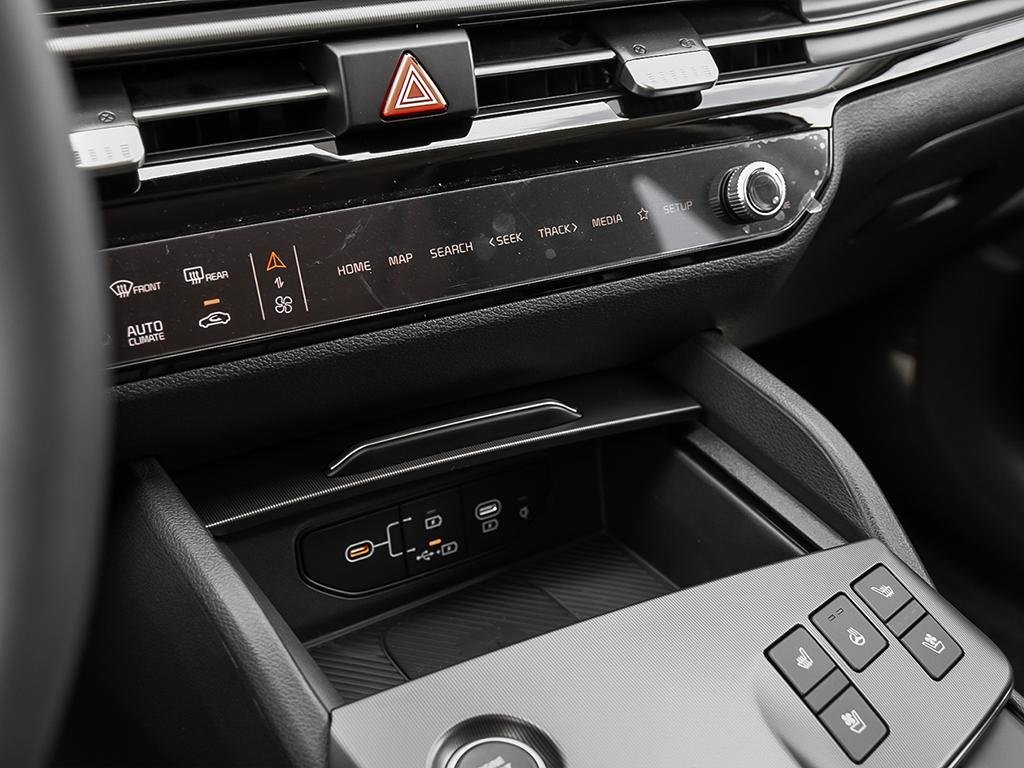 2026 Kia Sportage HEV EX Premium-23