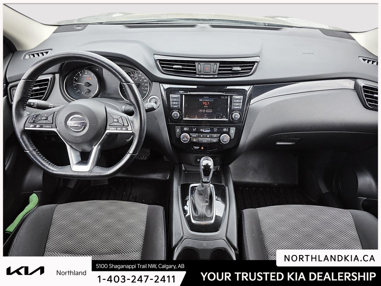 2020 Nissan Qashqai S-9