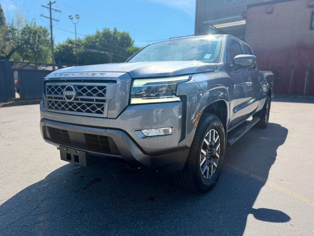 Gun Met 2022 Nissan Frontier Pickup Truck Four-Wheel Drive Automatic