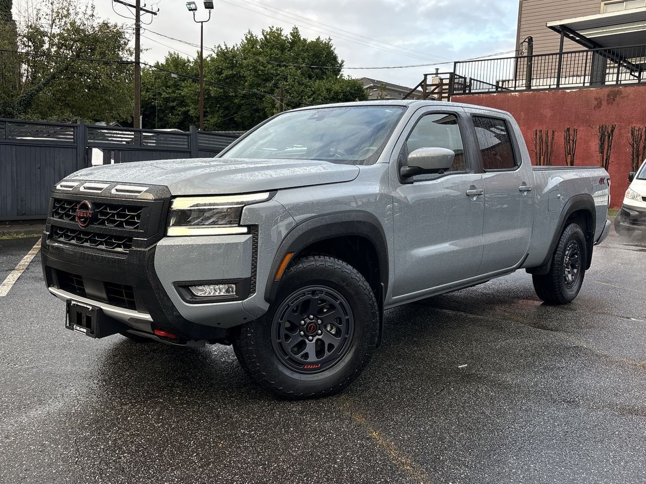 2025 Nissan Frontier PRO-4X Crew Cab LB 4WD