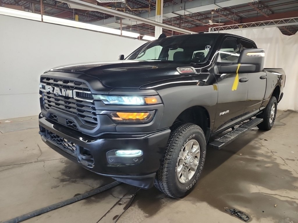 2025 RAM 2500 Big Horn Crew Cab 4WD
