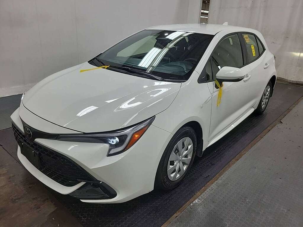 White 2025 Toyota Corolla Hatchback Hatchback Front-Wheel Drive Continuously Variable Transmission