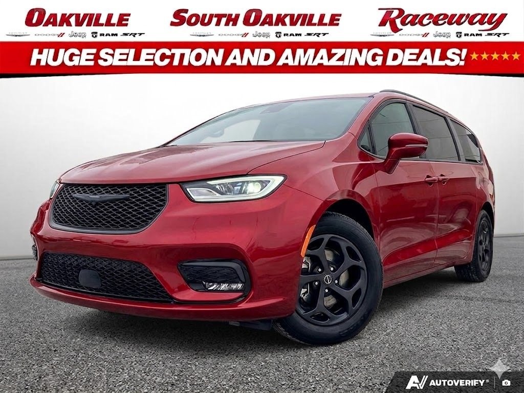 2025 Chrysler Pacifica Limited FWD