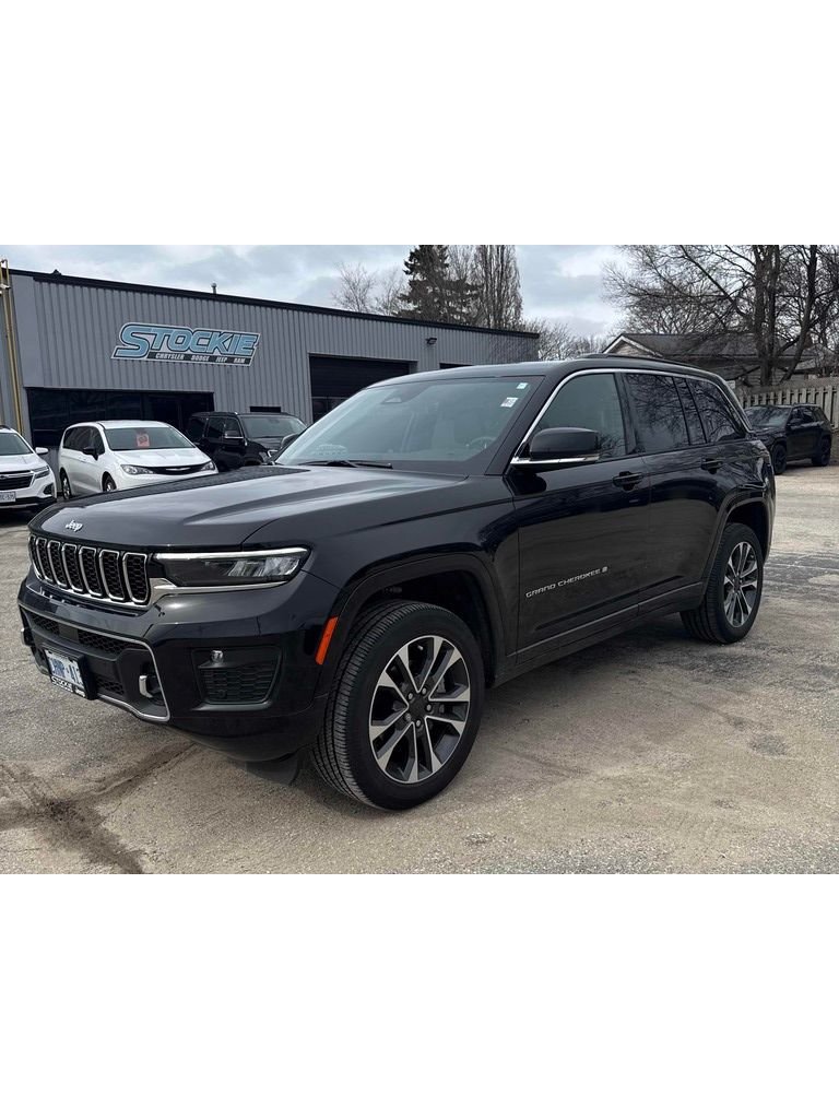 2025 Jeep Grand Cherokee Overland 4WD