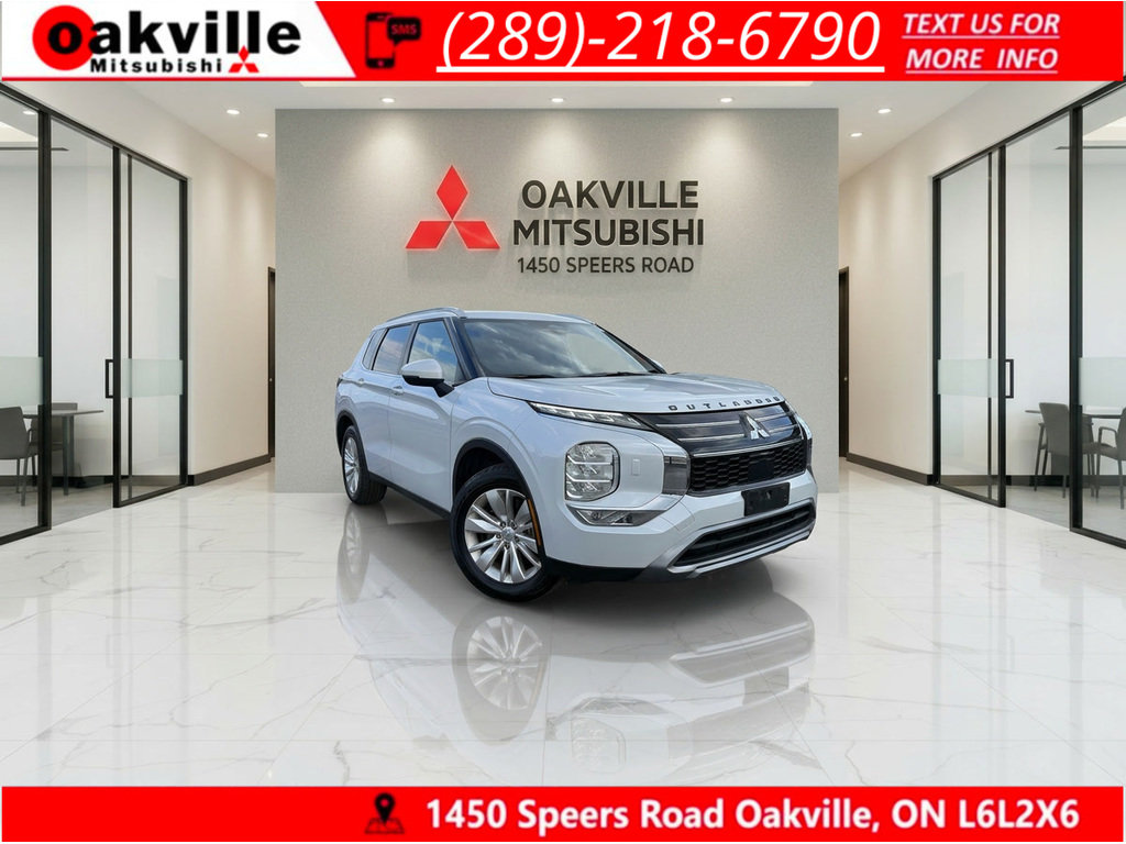 White 2025 Mitsubishi Outlander SUV / Crossover Front-Wheel Drive Automatic